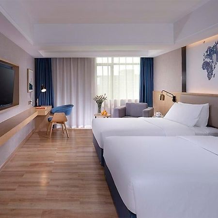 Kyriad Marvelous Hotel Dongguan Changan Light Rail Station Eksteriør bilde